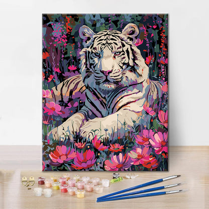 Vit tiger och blommor - Måla efter siffror